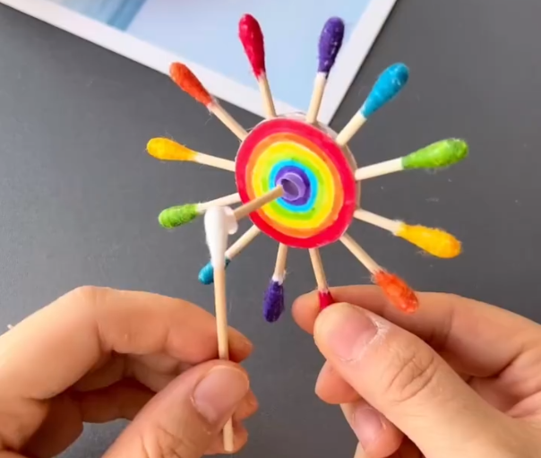 DIY Adorable Pinwheel with Q-tips Tutorial